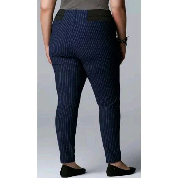 Simply Vera Wang Pinstripe Navy Blue White High Waist Leggings Plus Size 1X NWT - Picture 3 of 7
